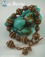 Moss Berry Beaded Bead Bracelet Box Art